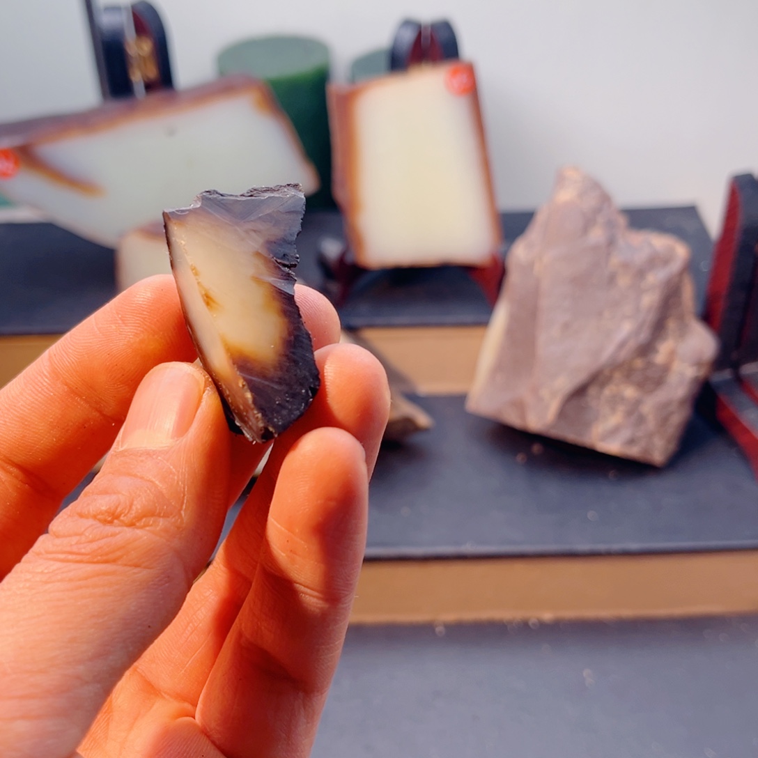 和田玉（糖玉）未镶嵌颈饰