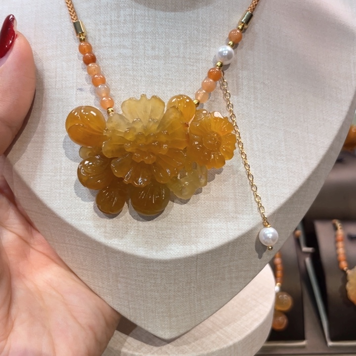 蛇纹石玉未镶嵌吊坠(赠链)