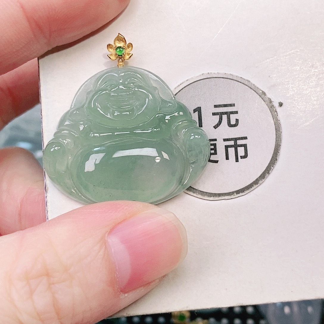 翡翠18K金镶嵌颈饰