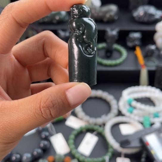 和田玉挂件未镶嵌