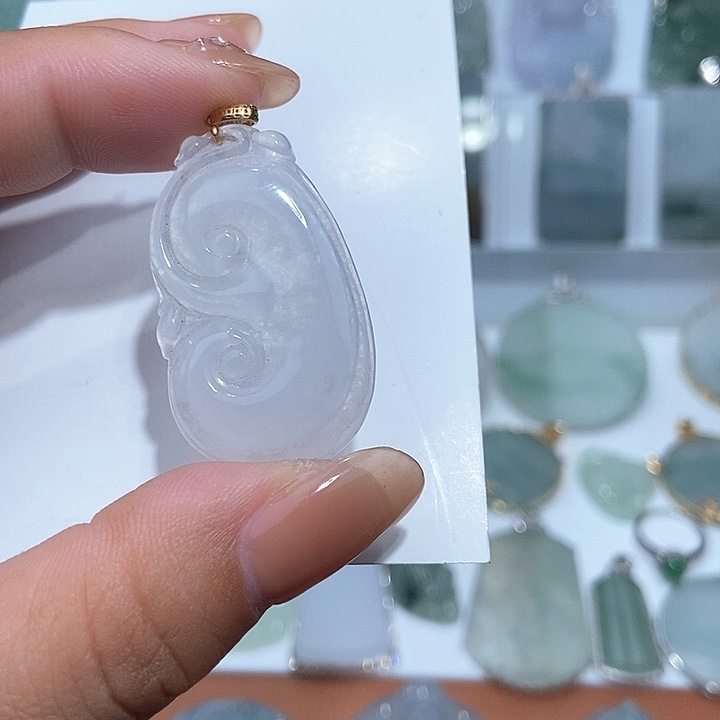 翡翠吊坠(不含链)18K金镶嵌