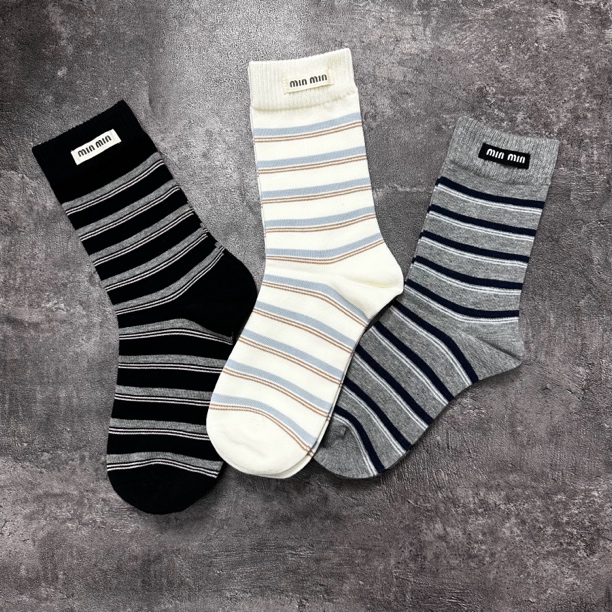 Miu系新款条纹纯棉潮袜3双组合