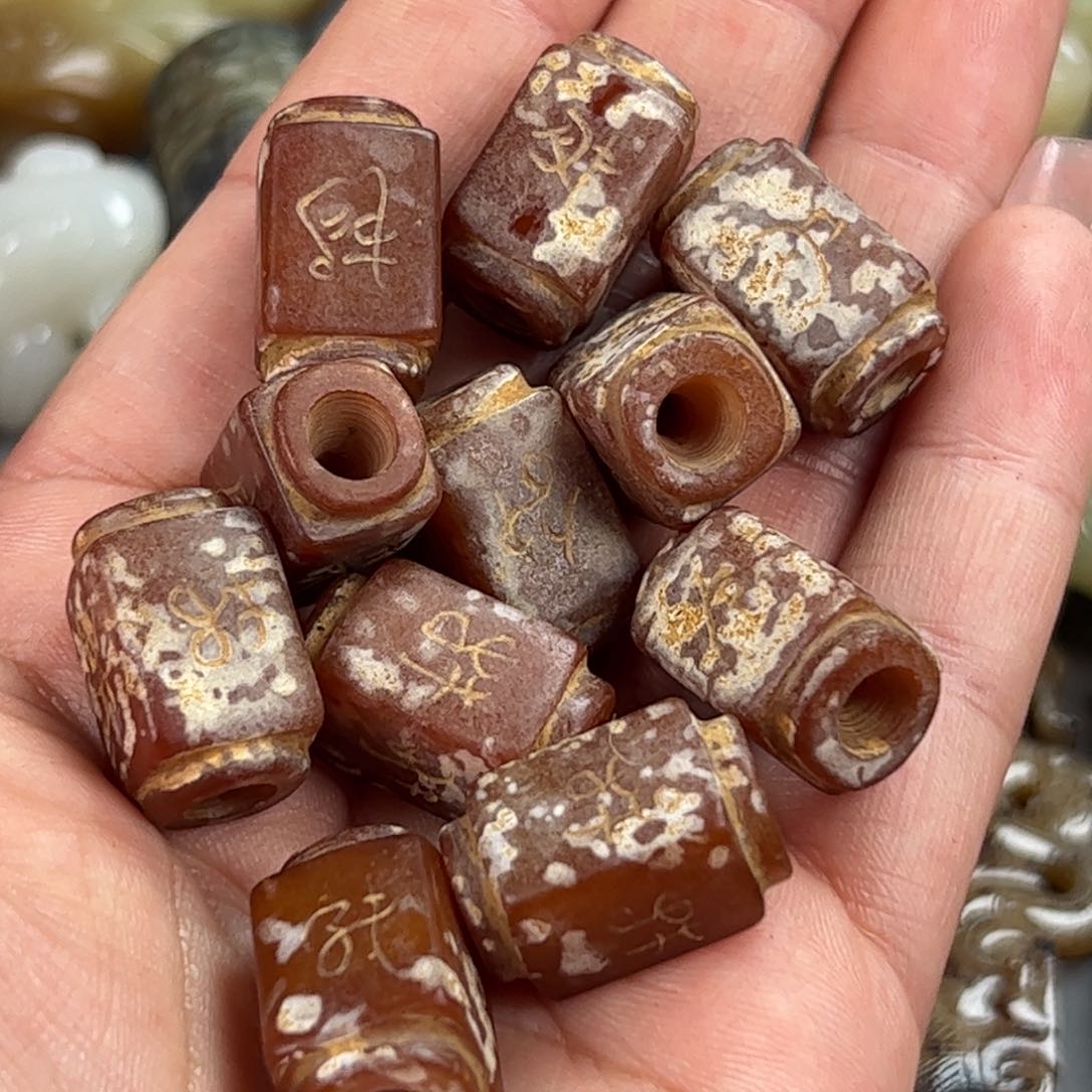 和田玉颈饰未镶嵌飞**鸣