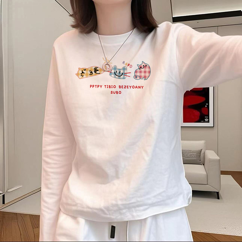 2025新款秋季宽松白色圆领长袖T恤女装高级感别致休闲打底衫上衣