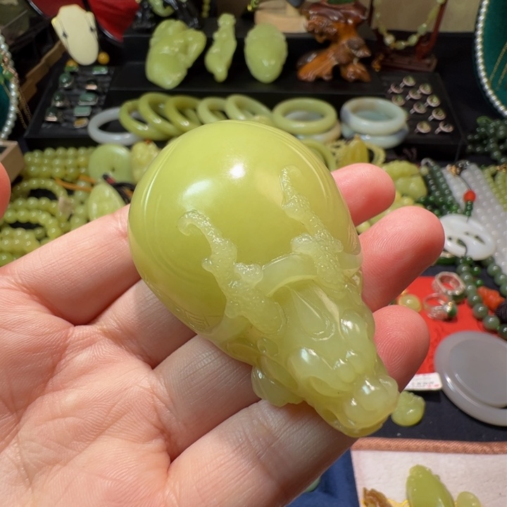 和田玉（黄玉）颈饰未镶嵌