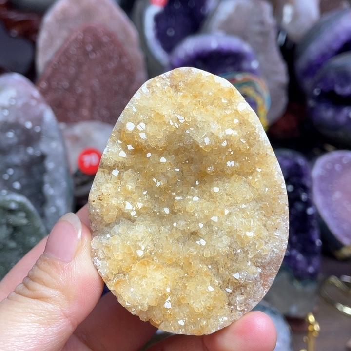 水晶摆件未镶嵌捡漏