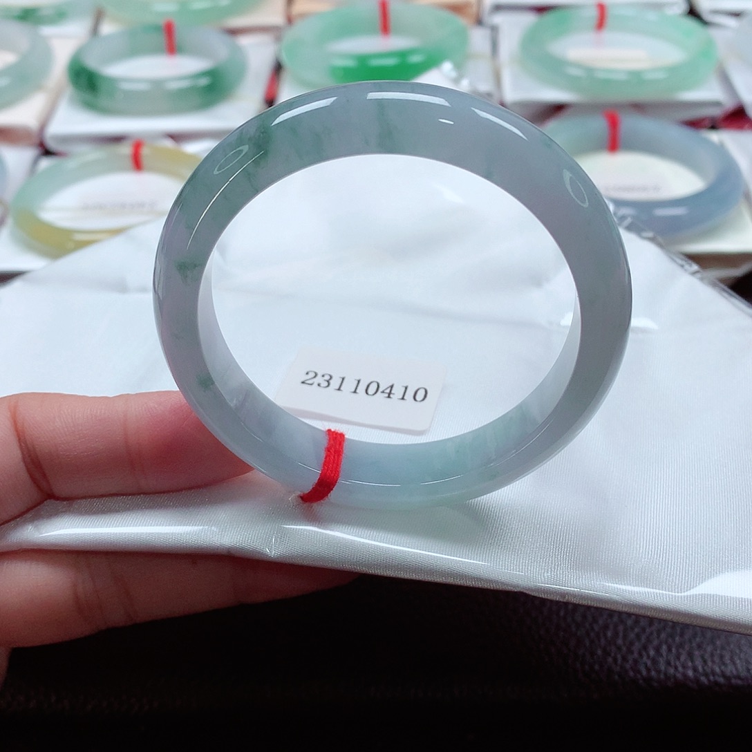 翡翠手镯未镶嵌天然A货翡翠