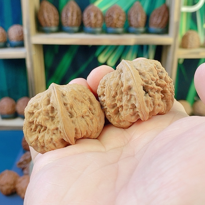 文玩核桃吊坠046平谷凹底