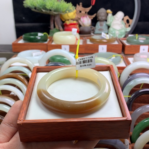 和田玉手镯未镶嵌57.5