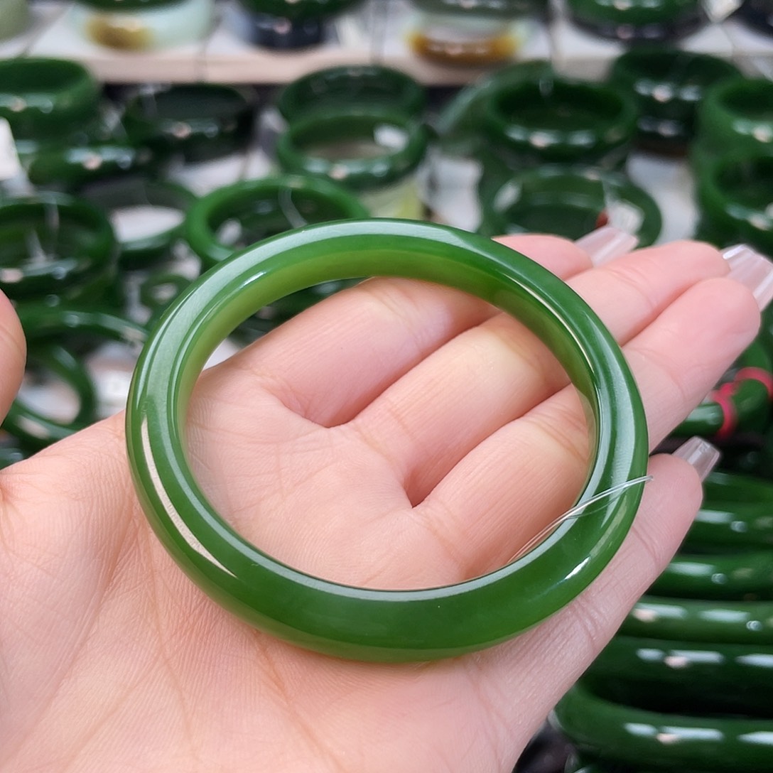 和田玉（碧玉）手镯未镶嵌