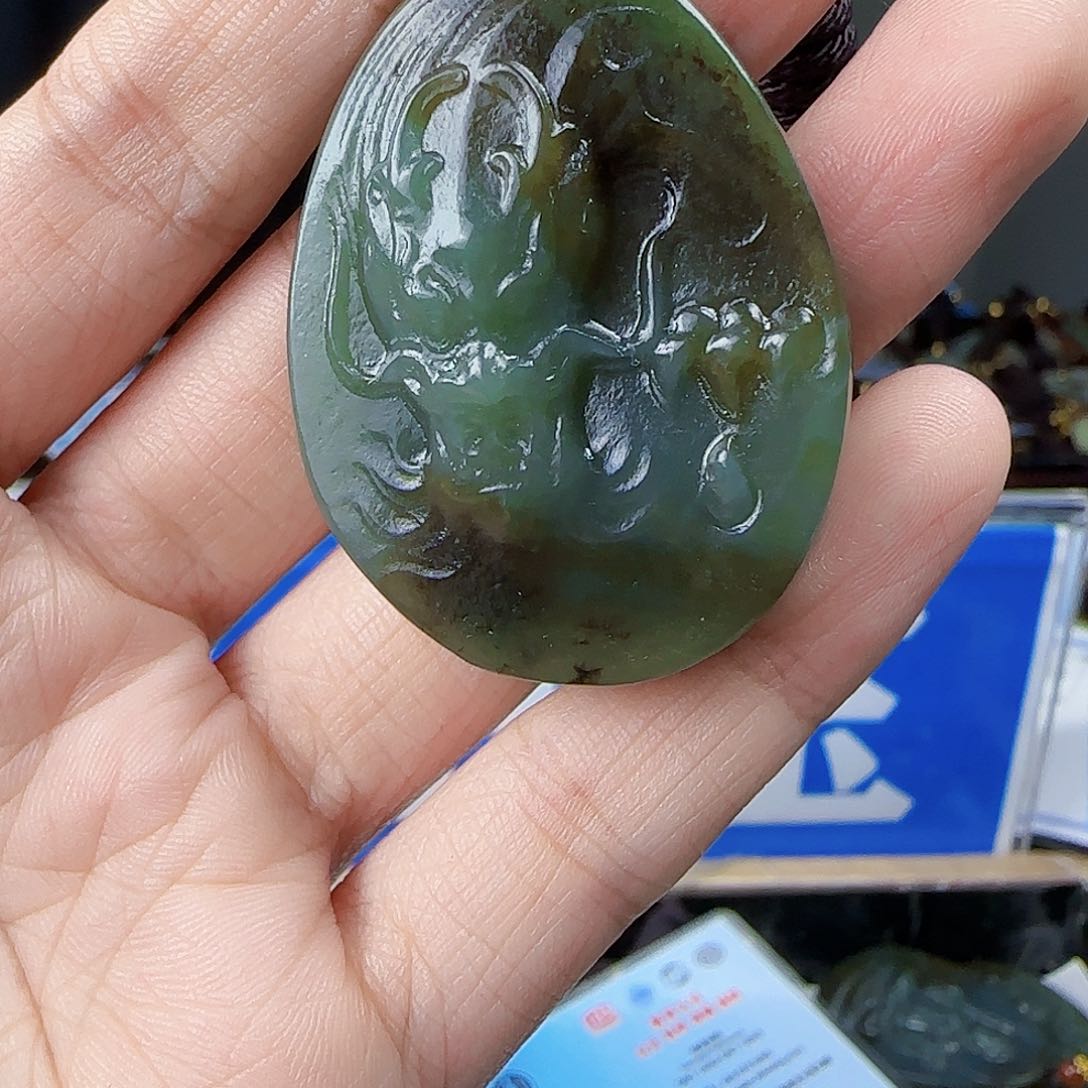 和田玉未镶嵌挂件