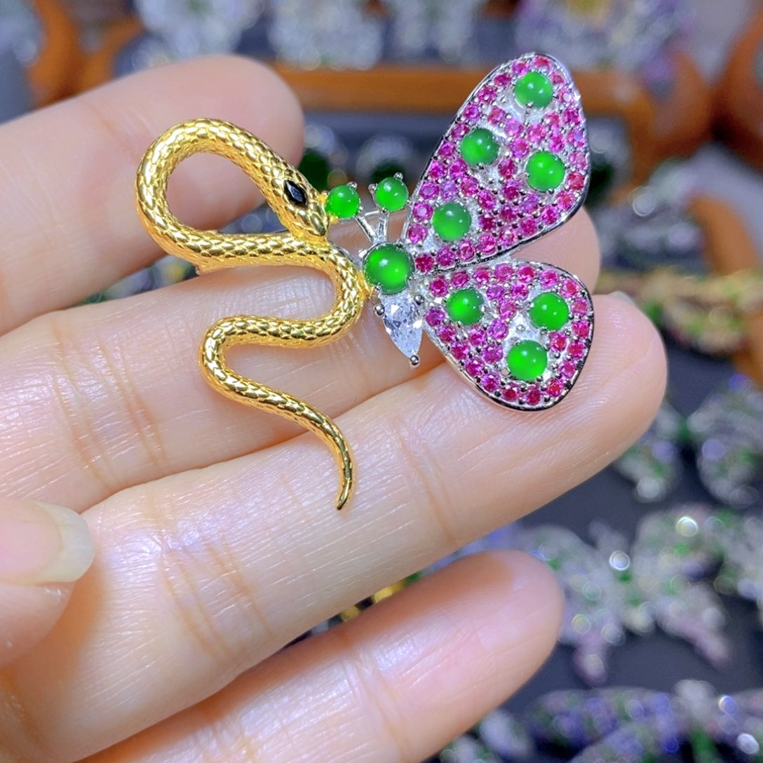 翡翠颈饰合金天然翡翠