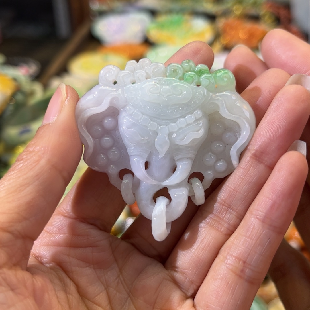 翡翠颈饰未镶嵌待编款