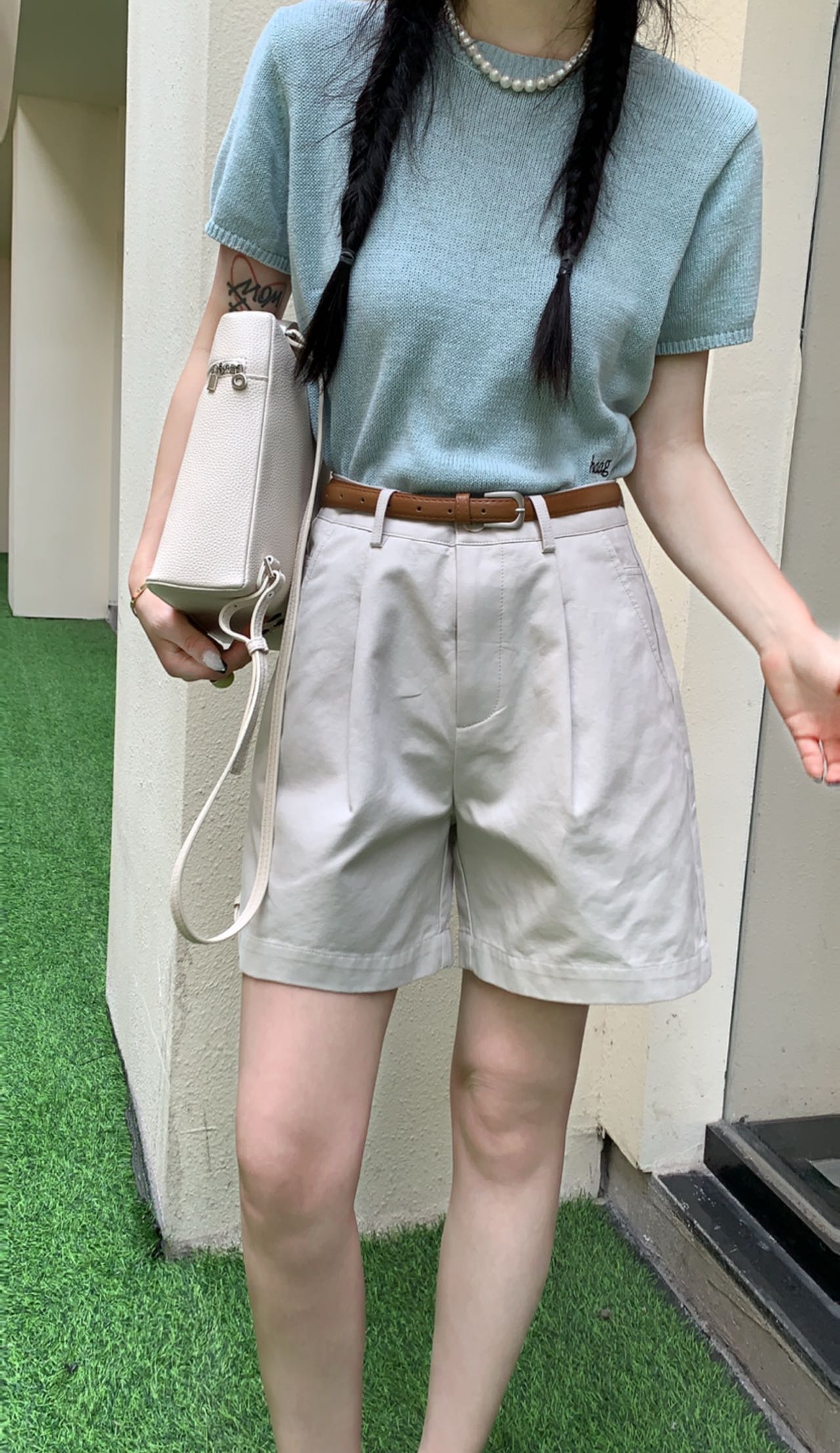 0502-07   女款显瘦气质时尚百搭短裤  YSMY 2499