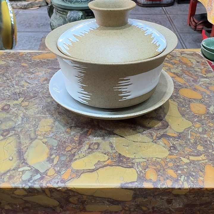 陶烧盖碗一个，瓷。。。陶