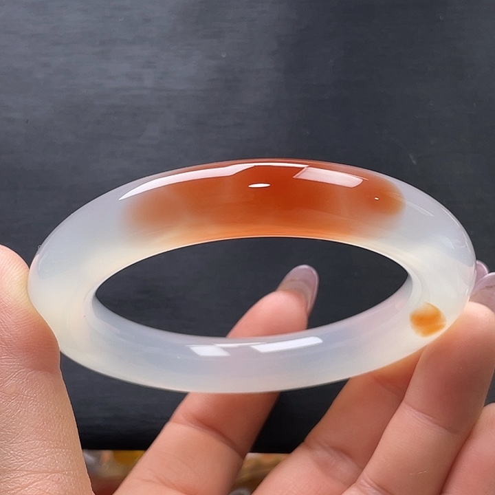 玛瑙/玉髓未镶嵌手镯60.5