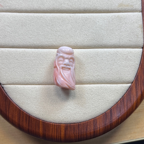 莫莫珊瑚寿星雕刻挂件配饰【国检证书】