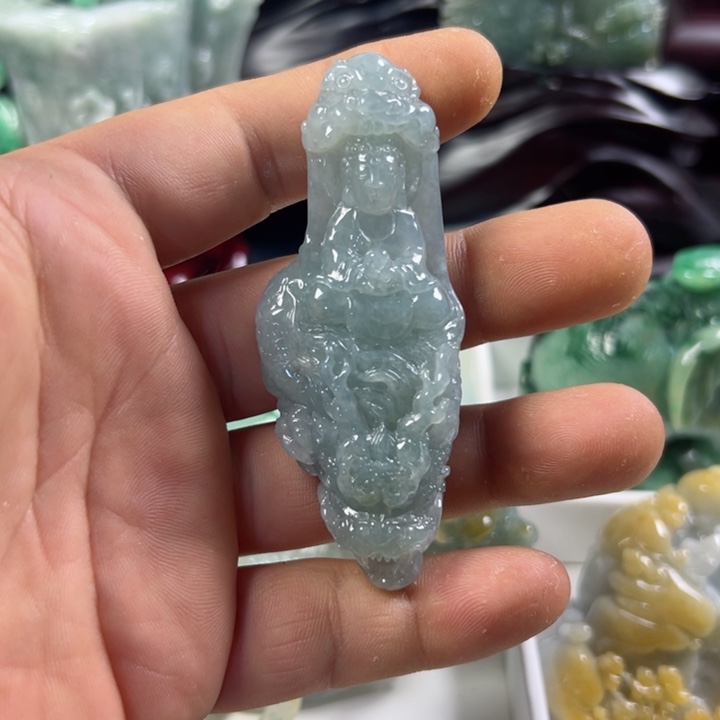 翡翠摆件未镶嵌翡翠