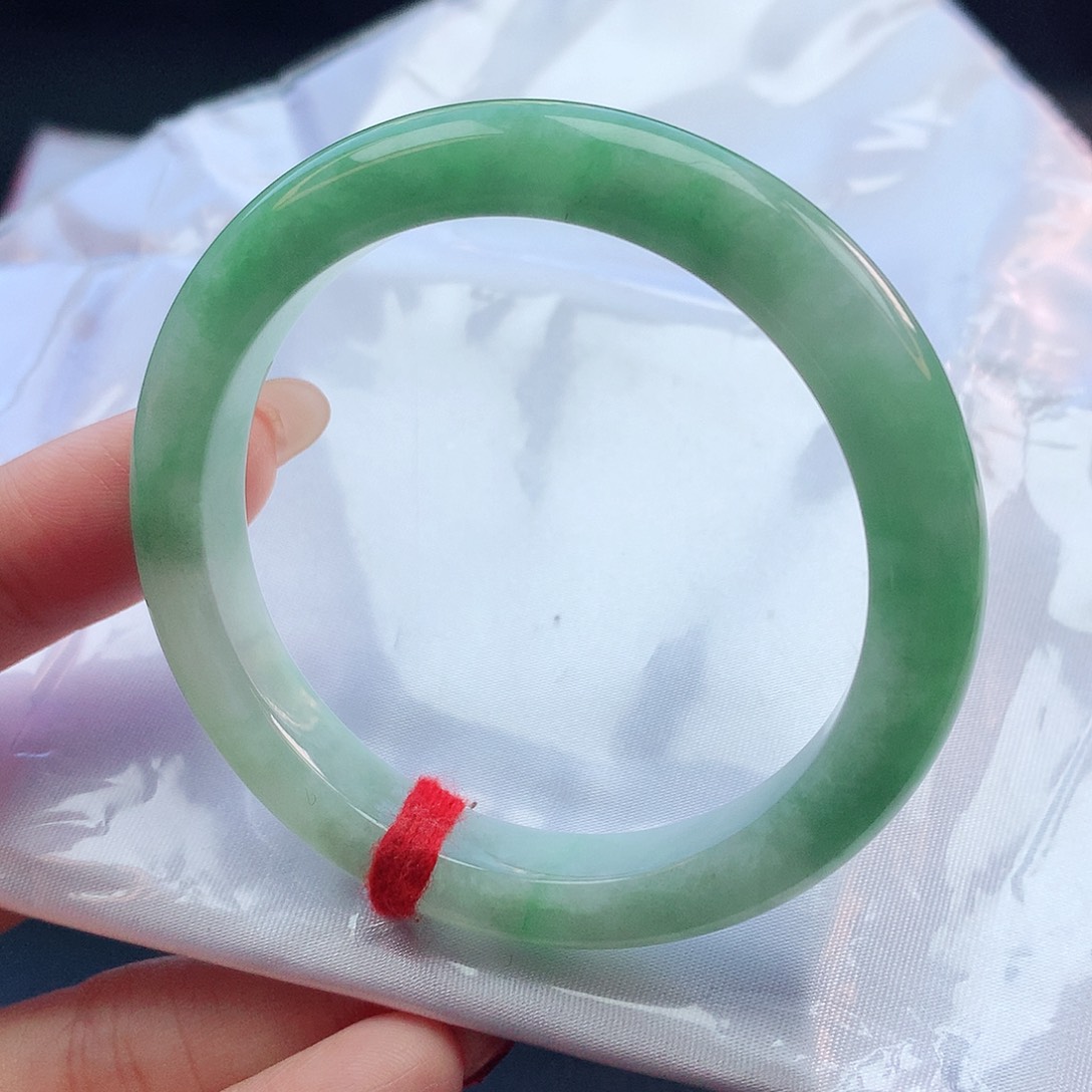 翡翠手镯未镶嵌52圈口882254