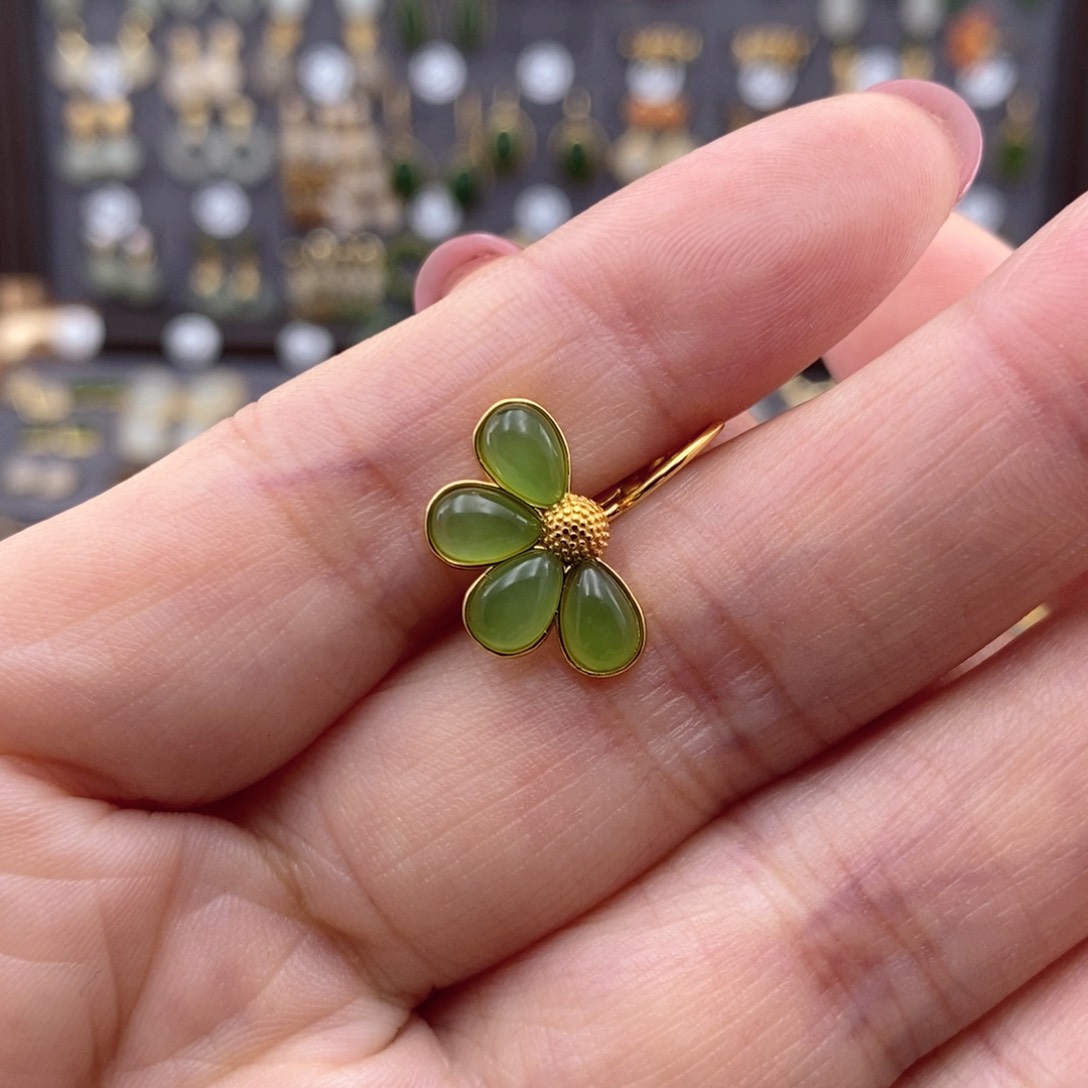 银S925镶嵌和田玉耳饰毛*