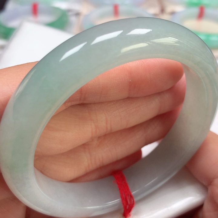 翡翠手镯未镶嵌半山水22号