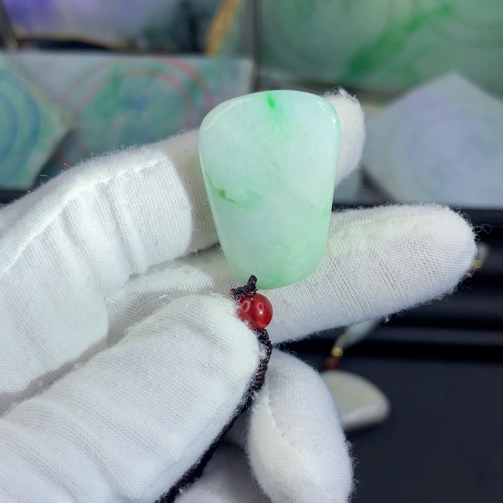 翡翠未镶嵌挂件片料