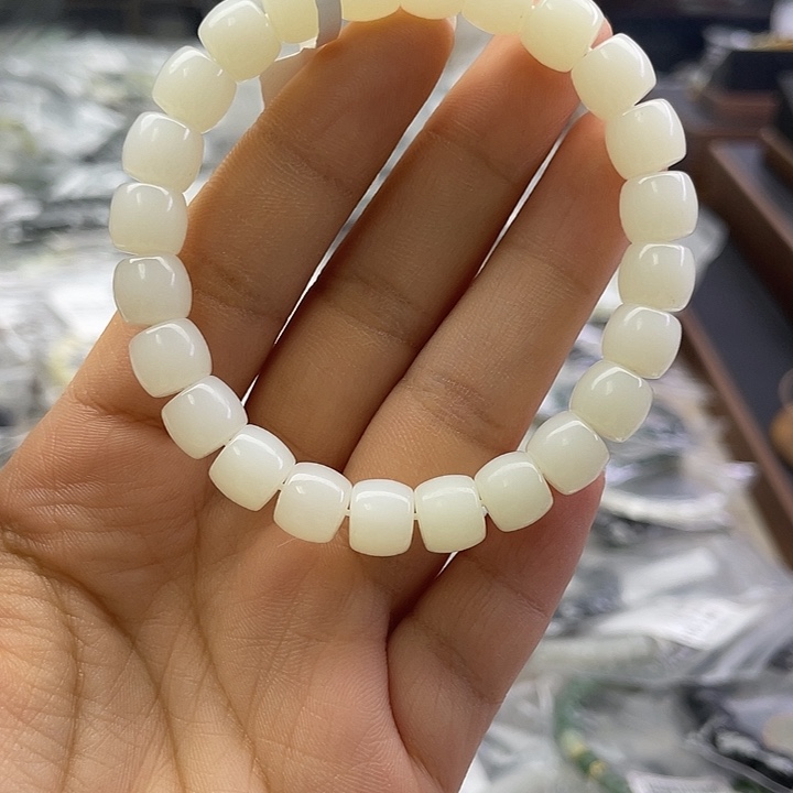 A***！和田玉未镶嵌手串