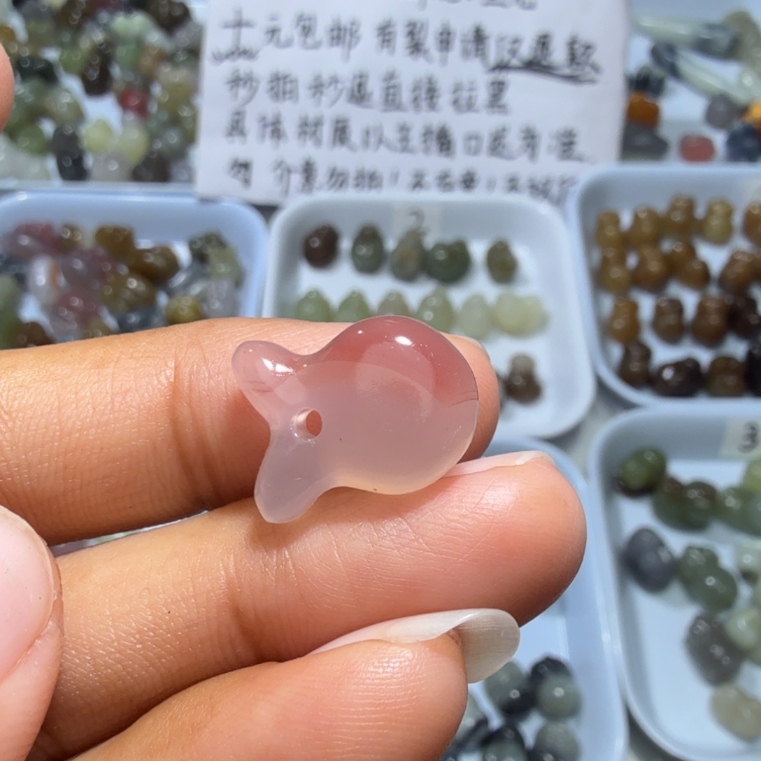 和田玉未镶嵌珠宝奇石