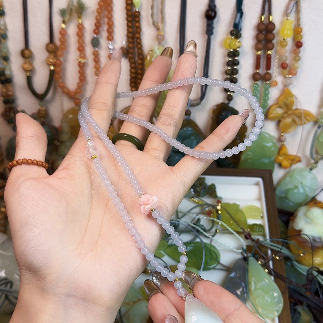 a***h蛇纹石玉未镶嵌颈饰