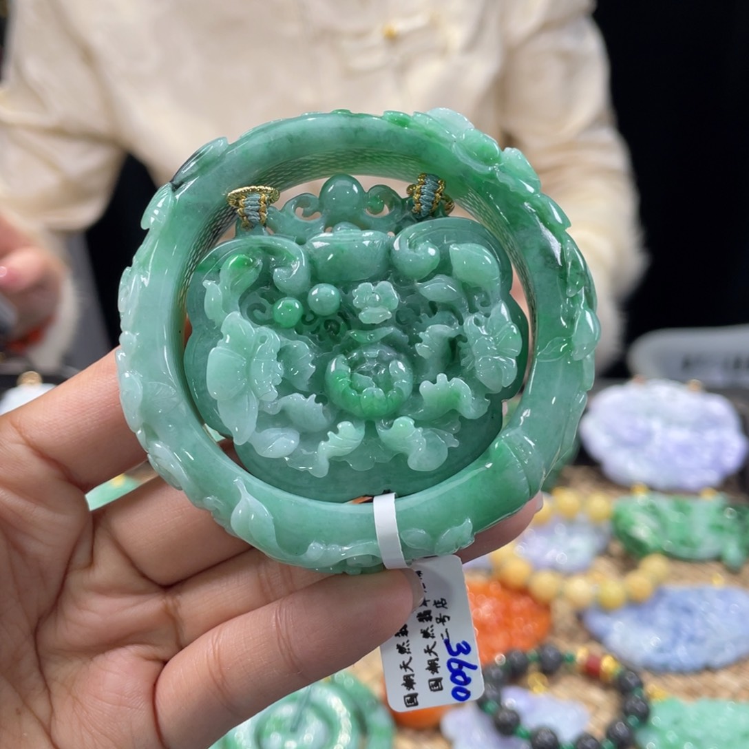 翡翠手镯未镶嵌代编织54.55