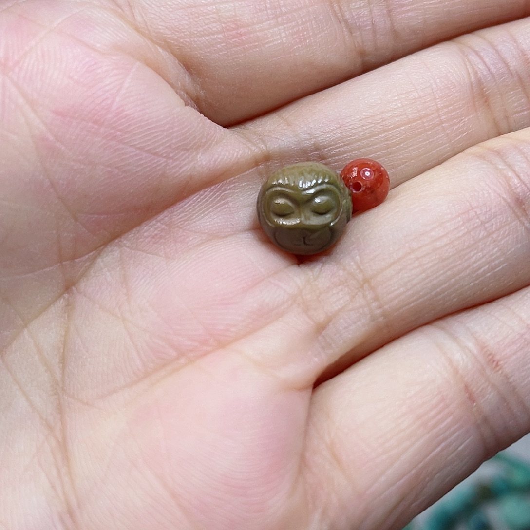 未镶嵌配饰南红玛瑙