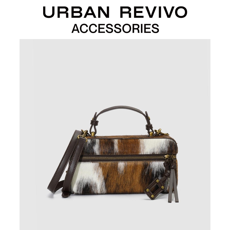 URBAN REVIVO2025冬季新款女皮质随机花纹手提斜挎包UAWB50240