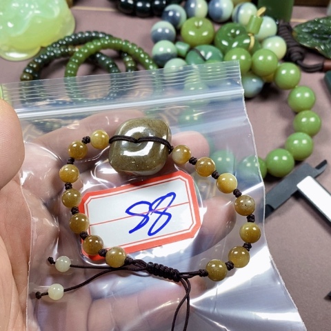 未镶嵌手链和田玉（糖玉）