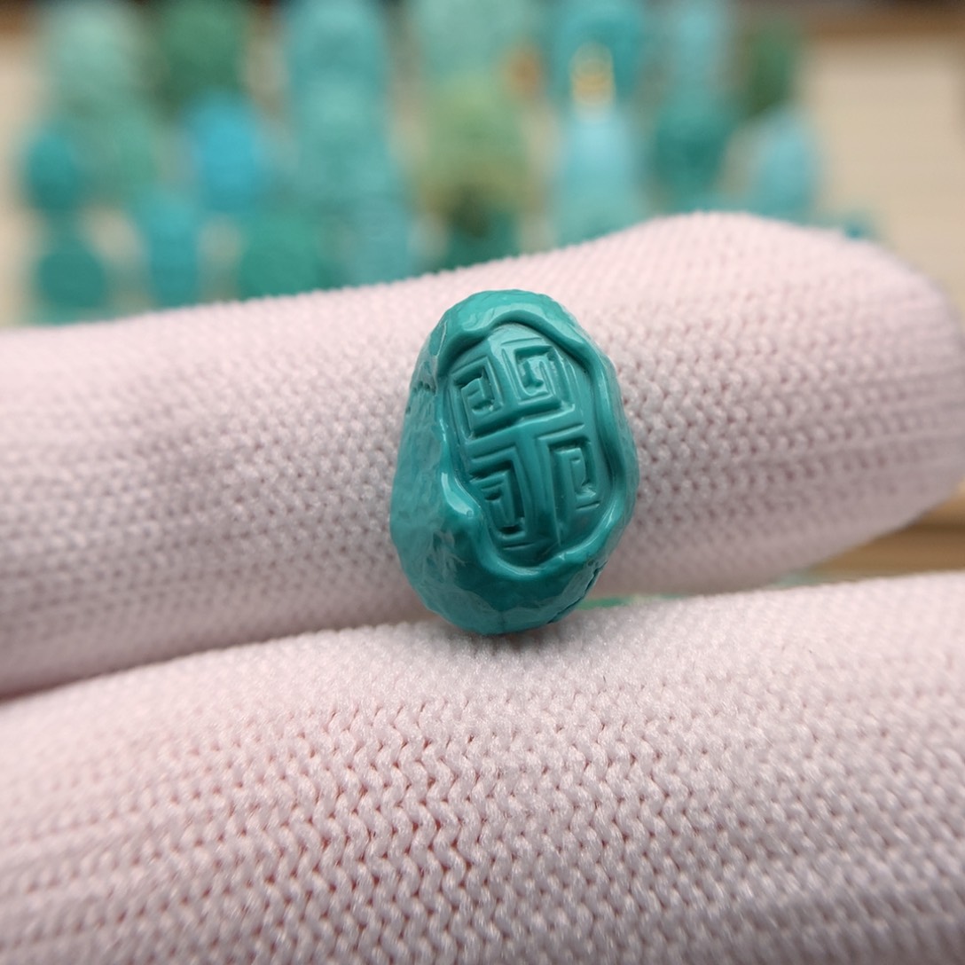 绿松石配饰未镶嵌