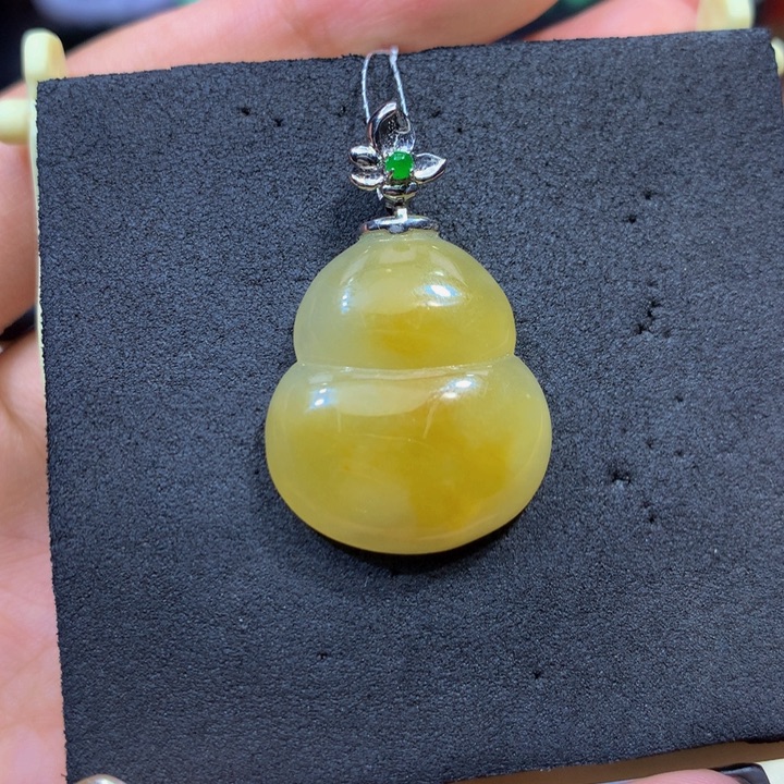 翡翠18K金镶嵌手链翡翠