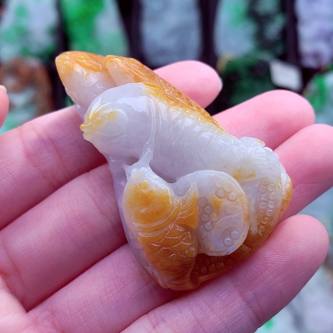 翡翠未镶嵌颈饰挂件