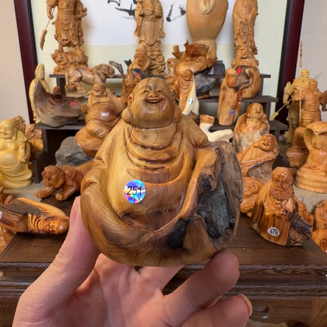 崖柏小木匠艺雕一物一拍