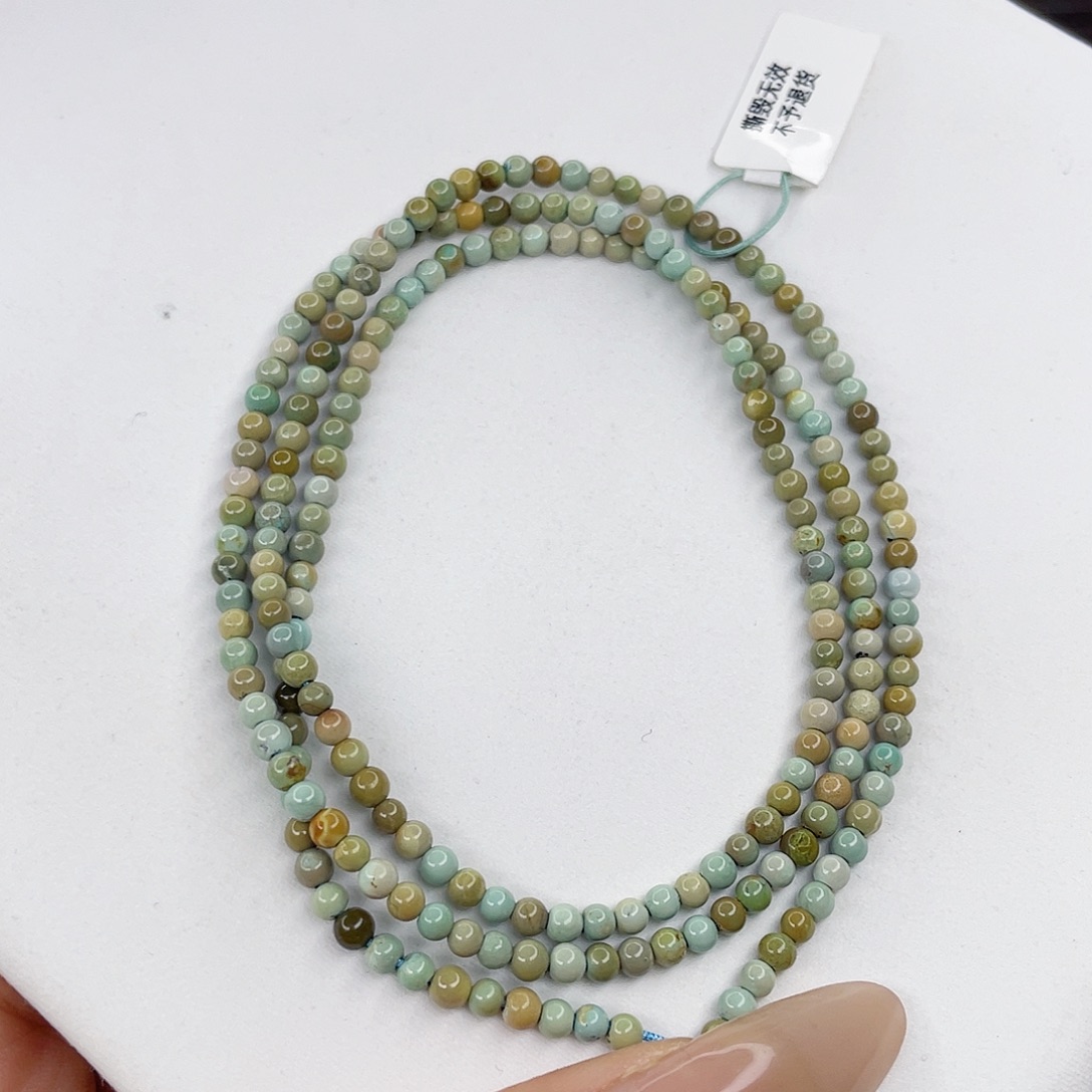 绿松石未镶嵌颈饰