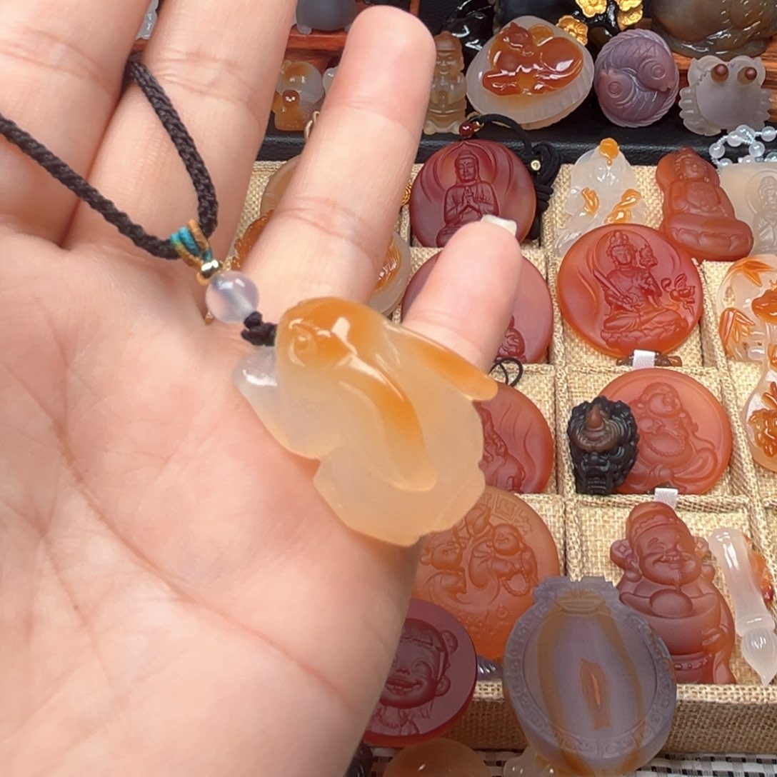 玛瑙/玉髓颈饰未镶嵌