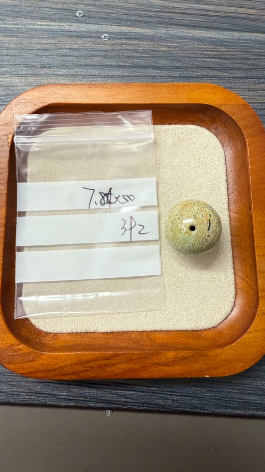 原矿绿松石散珠圆珠