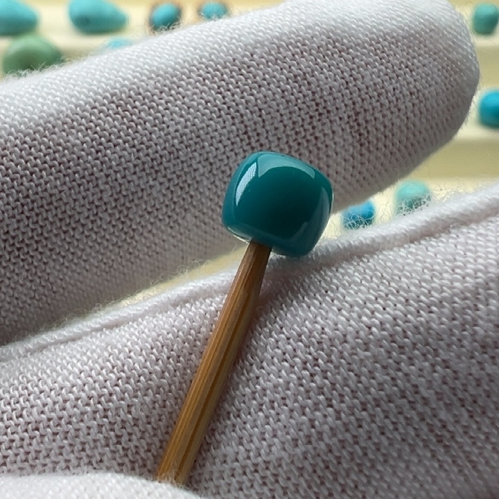 w***k绿松石未镶嵌珠宝奇石