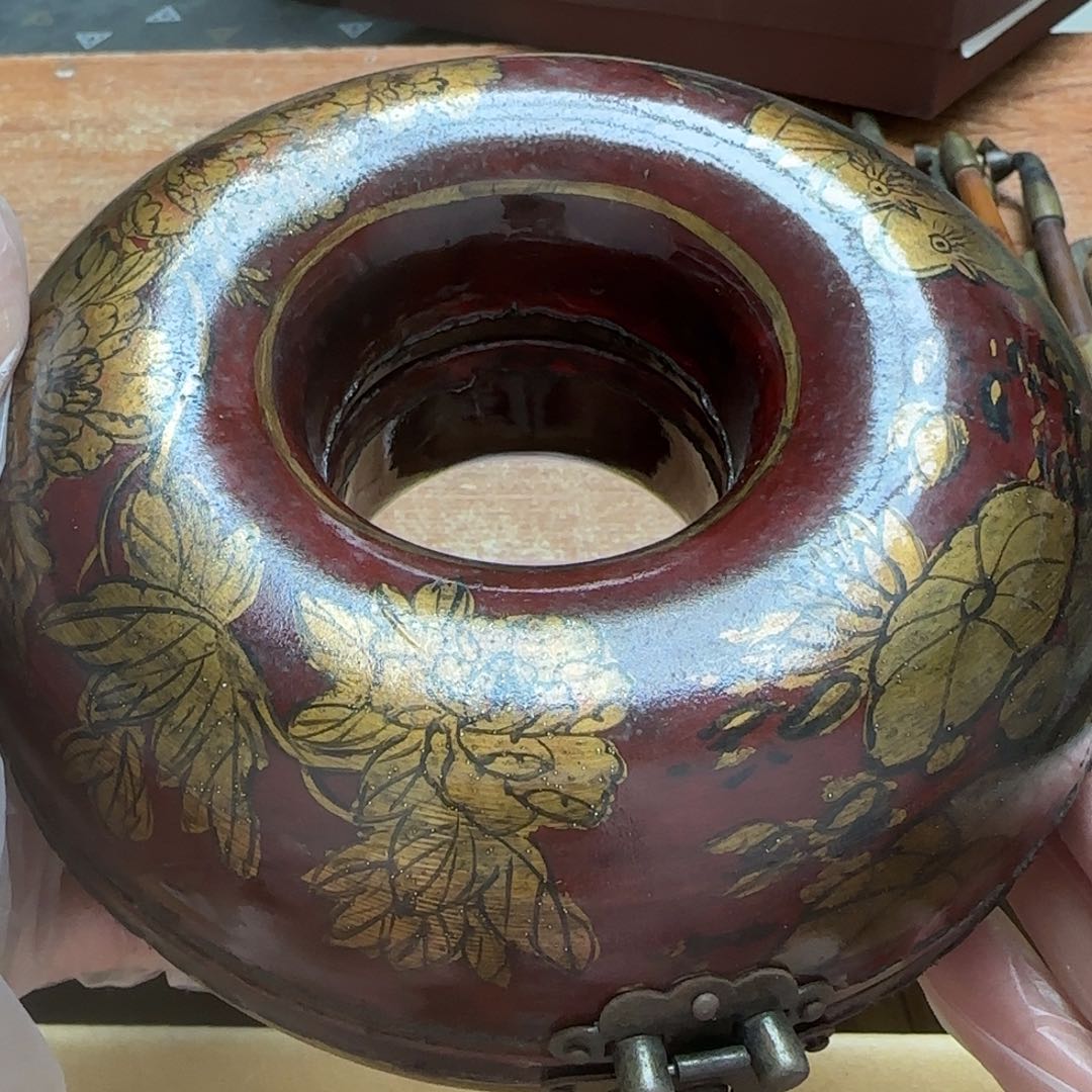 茶宠清波荡空荡地飘向了一方天地和