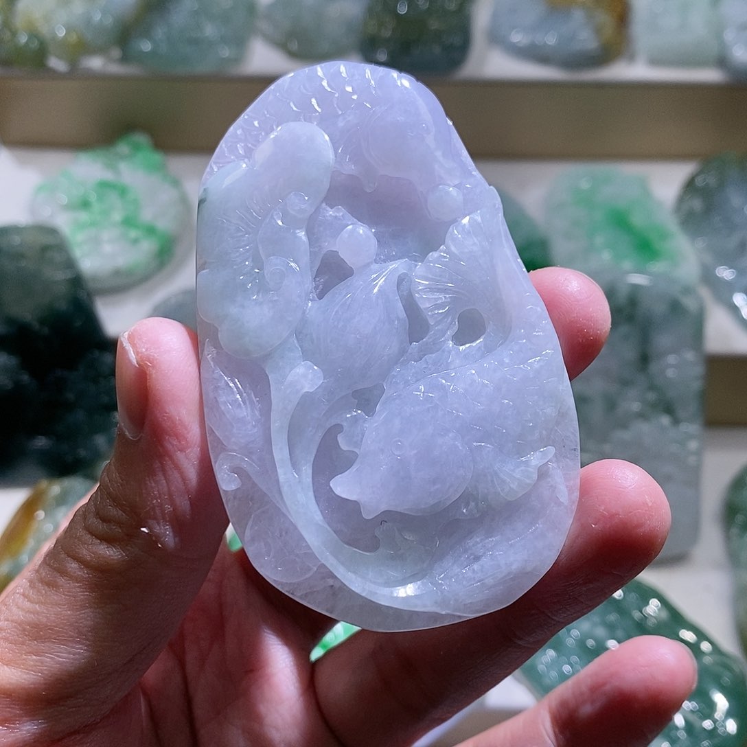 【闪购商品】翡翠颈饰未镶嵌鱼