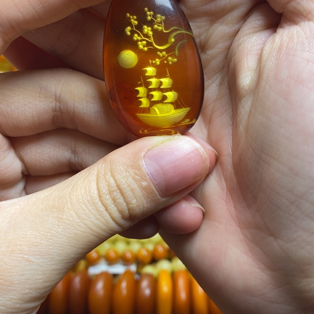 琥珀未镶嵌珠宝奇石蜜蜡