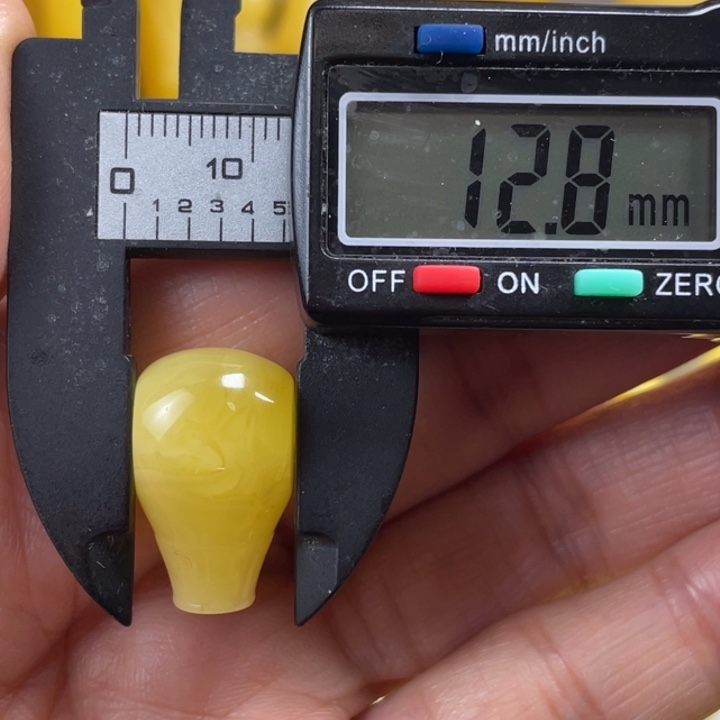 蜜蜡未镶嵌裸石8杂