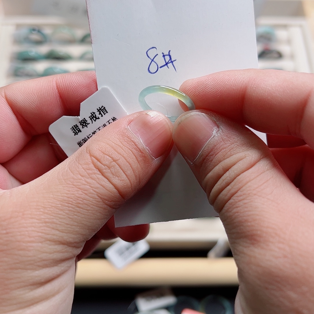 翡翠未镶嵌戒指翡翠