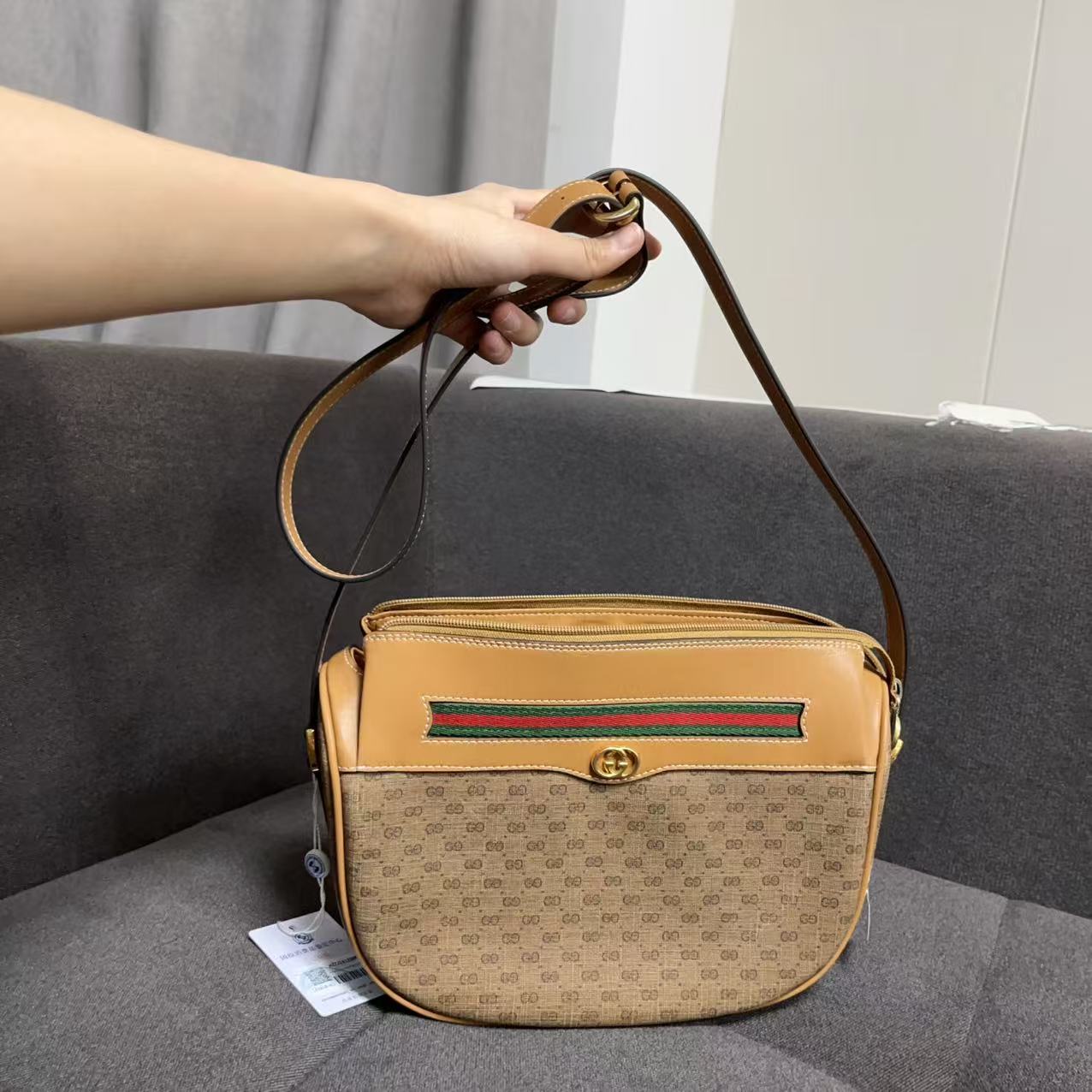 95新 GUCCI/古驰 兔兔奢G专属/古驰斜挎包/26070