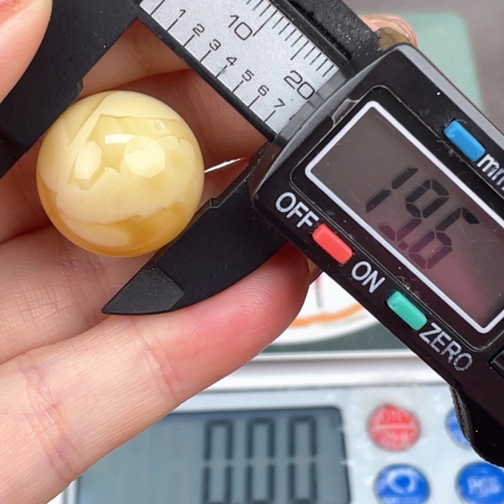 琥珀裸石未镶嵌蜜蜡751