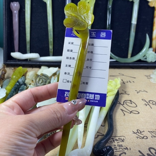 蛇纹石玉岫玉发簪未镶嵌