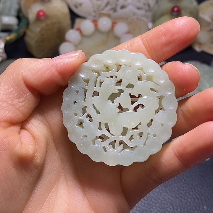 和田玉（糖玉）未镶嵌颈饰